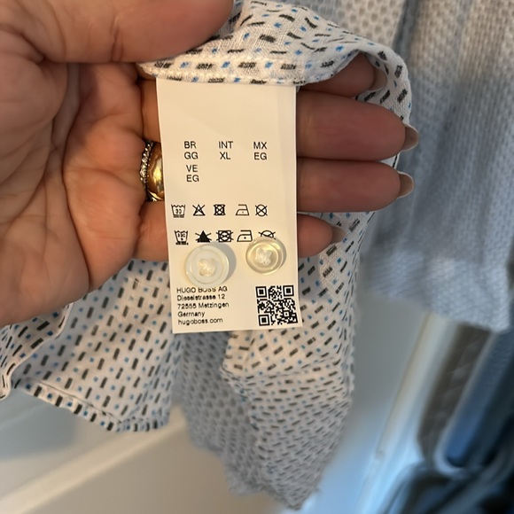 Hugo Boss linen shirt. - Picture 7 of 8